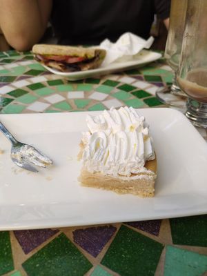10/10 vegan lemon pie at CactusBerry in Santiago