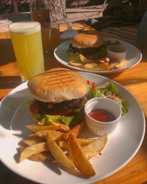 Hamburguesas at CactusBerry in Santiago