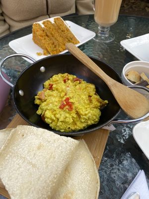 Paila con jamón y salchicha   at CactusBerry in Santiago