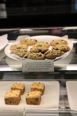 Vegan pistachio and dark chocolate baked cookies at Cacao & Love in Bangkok