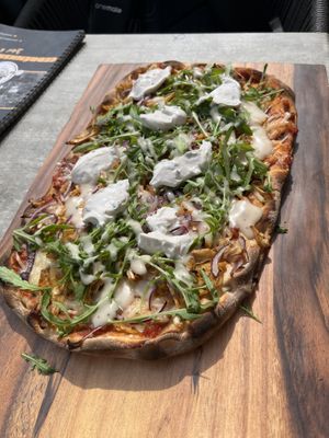 White Barbecue „Chicken“ Pinsa  at Restaurant Aal Eechternoach in Echternach