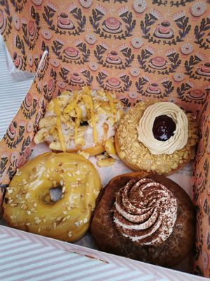 4 Donuts 11 Euro at Brammibal's Donuts - Friedrichshain in Berlin