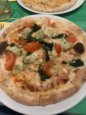 Pizza Veggie with Vegan Cheese  at Roseto in Bern