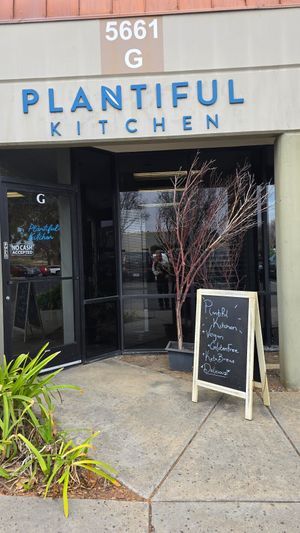 Store front at Plantiful Kitchen in Carlsbad