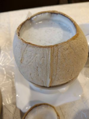 原隻椰皇燉雪燕 at Deluxe Veggie 尚齋 in Hong Kong Island