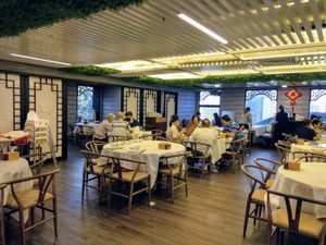 Shop environment at Deluxe Veggie 尚齋 in Hong Kong Island