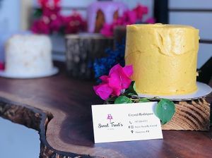 Bizcocho vegano de calabaza. Vegan pumpkin cake.  at Sweet Treat Cake Shop in Guayama