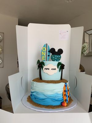 Los mejores bizcochos veganos en Guayama. Bizcocho de chocolate mojadito y pasta laminada vegana! 😍 The best vegan cakes in Guayama. Moist vegan chocolate cake and Vegan fondant at Sweet Treat Cake Shop in Guayama