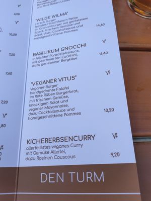 Main courses (V+ means vegan) at Gasthaus Siriuskogl in Bad Ischl