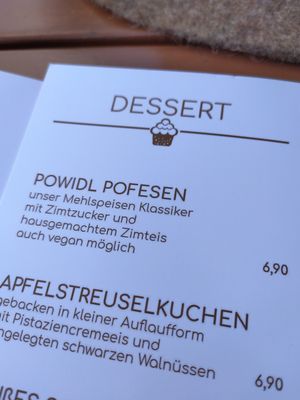 Desserts (the first one is labeled "can be made vegan") at Gasthaus Siriuskogl in Bad Ischl