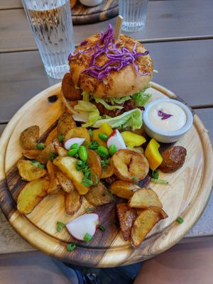 BBQ burger at Kozy Eats  in Riga