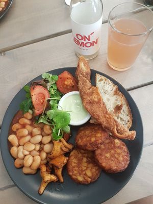 English breakfast and rhubarb lemonade. So delicious! at Kozy Eats  in Riga