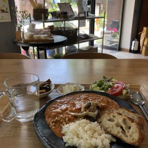 Domoda at Bab Full Ggot 밥풀꽃 in Seoul