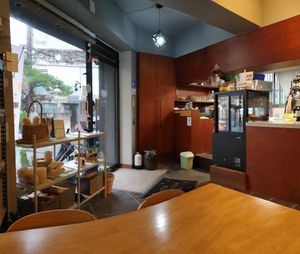 entrance and counter at Bab Full Ggot 밥풀꽃 in Seoul