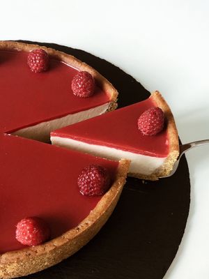 Vegan raspberry cheesecake at Nova Stolova in Minsk