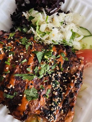 Stek sojowy z ziemniakami i surówka / Soy steak with potatoes and salad at Świadomość in Sopot