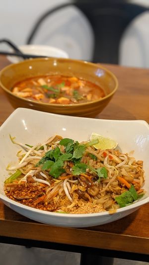 Pad Thai and tom yum soup at SoFood 尚素 in Northeast Singapore