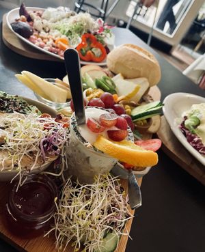 Der vegane Potsdamer im Vordergrund.   at A Slice of Britain in Potsdam