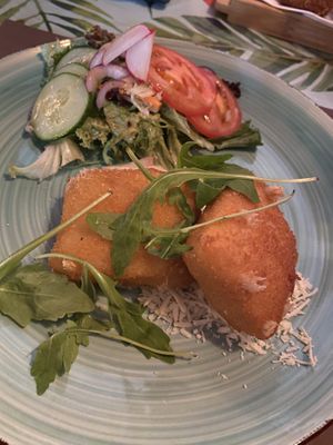 Vegan kaaskroketten 😍 at Taverne Charmant in Gronsveld