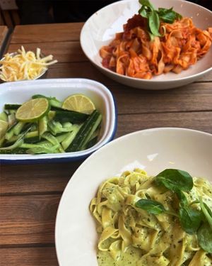  at Clydee's in Brighton