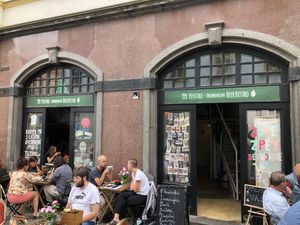 Place was empty at 12:00 and packed at 12:20   at Pivstro in Plzen