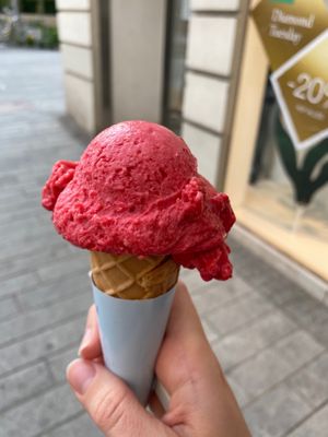 Raspberry (vegan) at Surace - Promenade in Linz