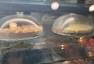 Chai cheesecake & naked cake with coconut at Maison Sukoon in Paris