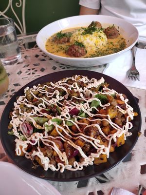 Salad bowl and Malai Kofte at Maison Sukoon in Paris