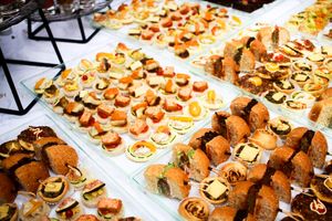 Les petits burgers étaient incroyables at Maison Sukoon in Paris