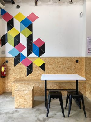 Mesa Interna at Falafel Pedralbes in Barcelona