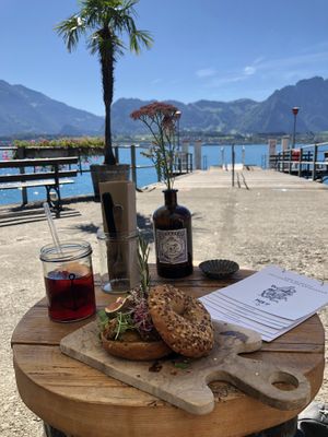Vegan dolce piccante Bagel   at Pier 17 in Oberhofen