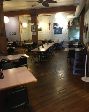 Dining area at Taste of Saigon in Duluth