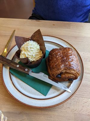 Passion muffin and chocolate croissant at Cafe Harepus in Aarhus