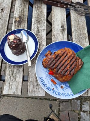 T at Cafe Harepus in Aarhus