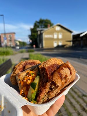 Like Banh Mi Sandwich to go. 8,30€ at Veg Machine in Tartu