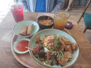 BBQ Bowl, spring rolls  tropical salad, passionfruit lemonade tea, pomegranate juice at The Kind Bowl - Somerset in Central Singapore