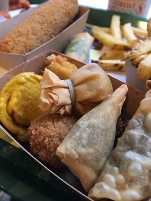 vegan mix at Royal Frituur in Bruges