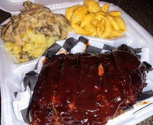 Vegan bbq ribs , vegetarian mac and cheese and Handmade mashed potatoes with homemade mushroom gravy (all non dairy). at Queens Kitchen in Kansas City