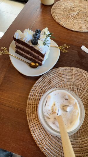 Blueberry cake   at Annie in Koh Samui