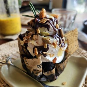 Chocolate muffin at Annie in Koh Samui