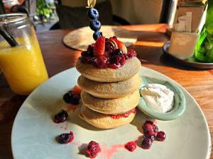 Berry pancakes - don't recommend at Annie in Koh Samui