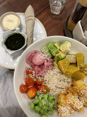 Vegan bowl without the seaweed  at Annie in Koh Samui