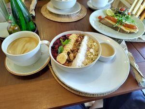 Very berry (smoothie bowl) at Annie in Koh Samui