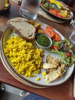 All vegan breakfast plate at Annie in Koh Samui