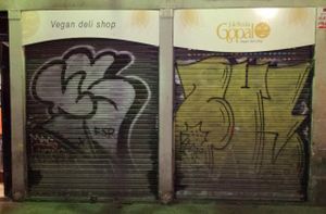 Closed fences at Gopal - Vegan Deli in Barcelona