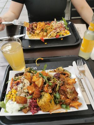 Vegan buffet (with everything lol) at Sattgrün - Neumarkt in Cologne