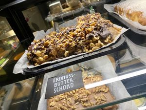 cake at Sattgrün - Neumarkt in Cologne