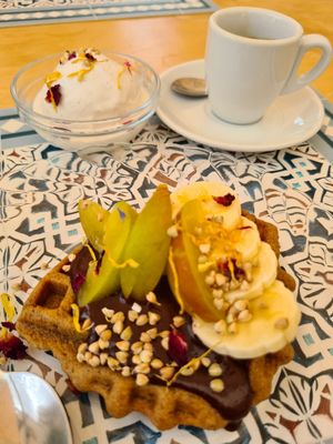 Mini waffle and ice cream at Zer0 in Manacor