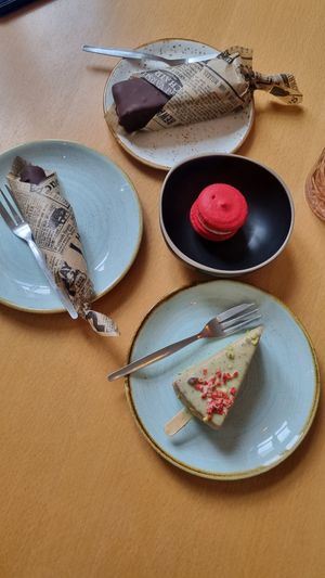 Twix, Snickers, Cheesecake and Macaron at Moltto Coffee in Riga