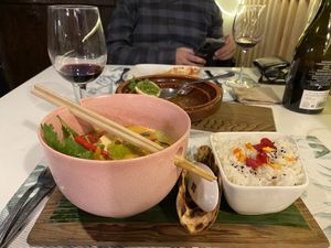 Curry with greens and tofu  at Kanguro Truchero in Bielsa